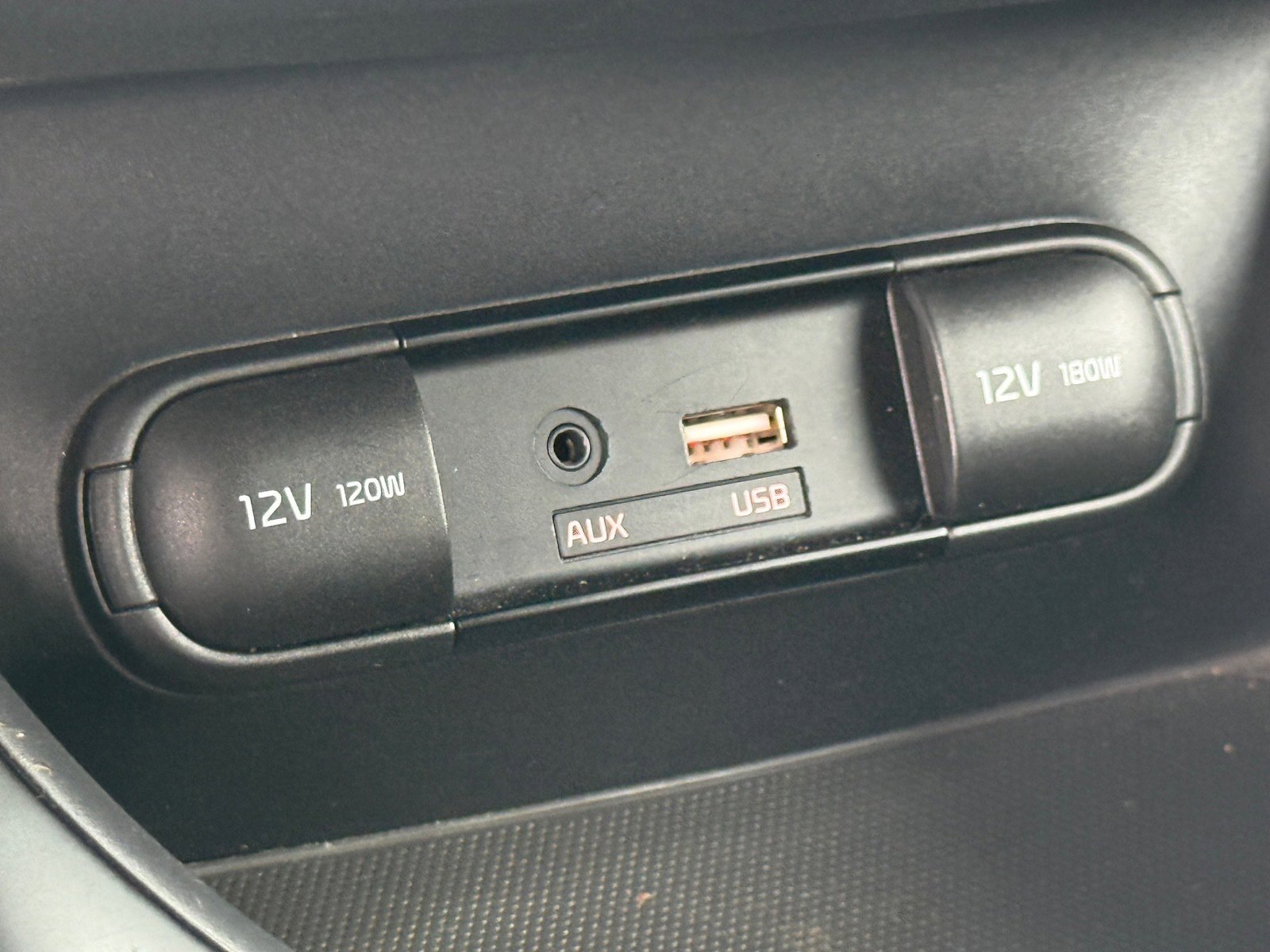 Used 2017 Kia Soul + FWD image 21