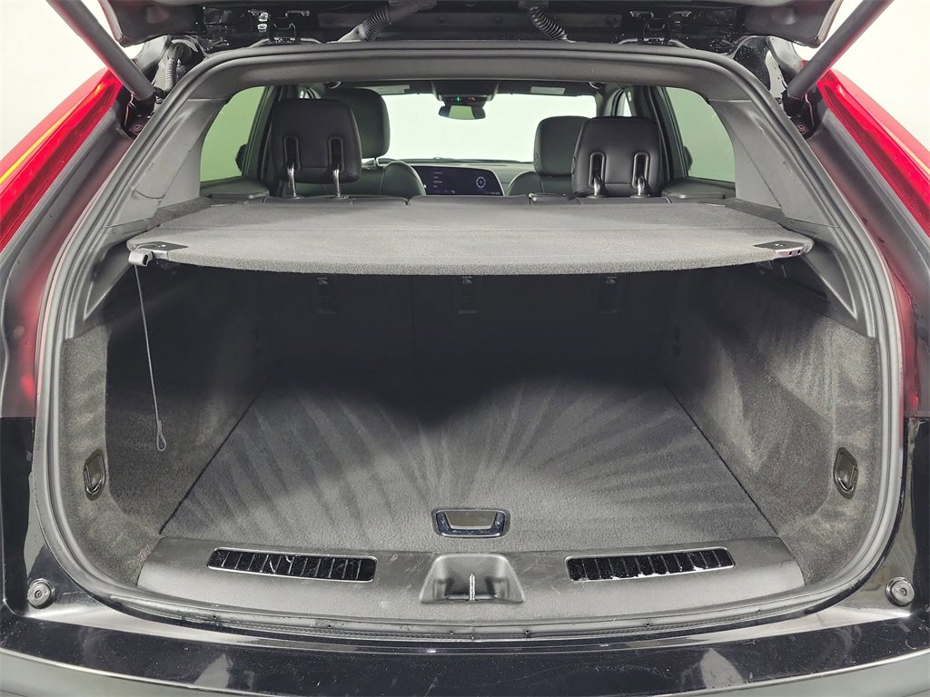 Certified 2025 Cadillac XT4 Premium Luxury image 8