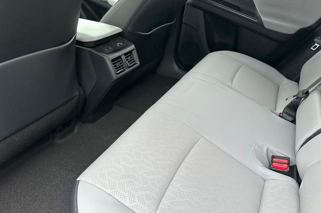 New 2026 Subaru Solterra image 9