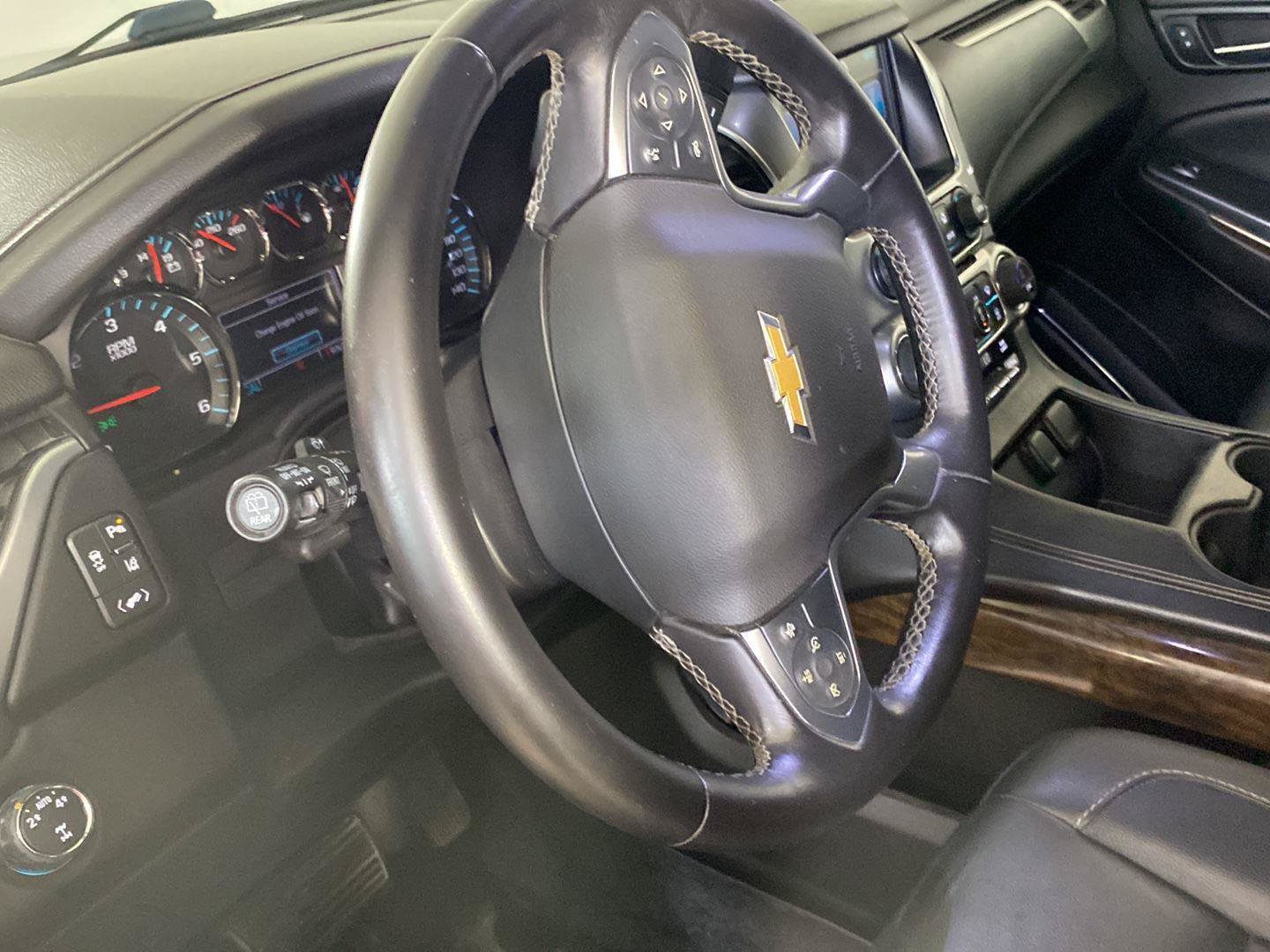Used 2015 Chevrolet Suburban LT AWD/4WD image 5