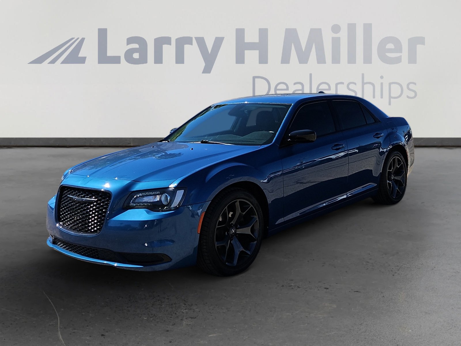 Used 2020 Chrysler 300 Touring w/ Sport Appearance Package