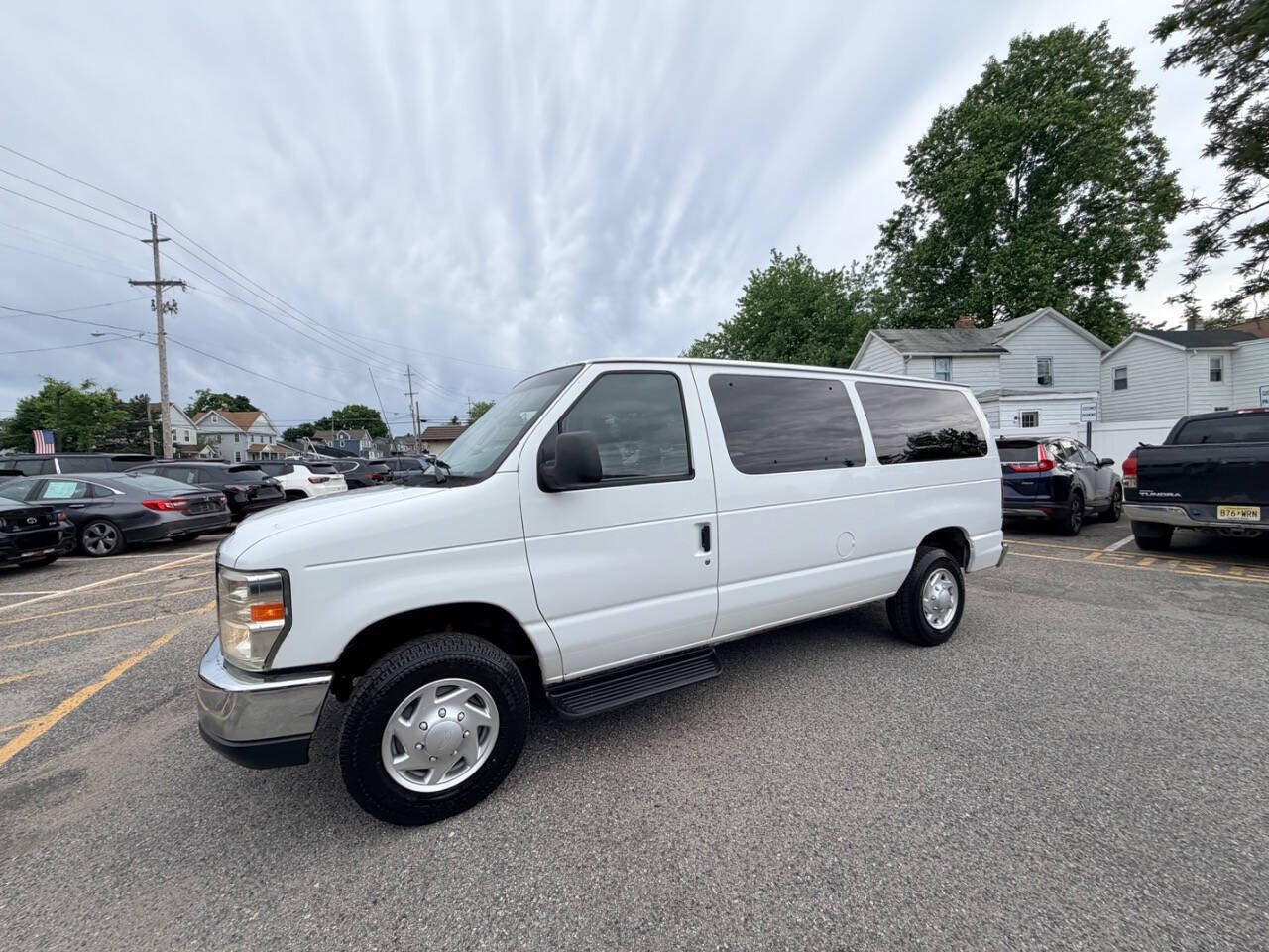 Used 2012 Ford E-350 and Econoline 350 XLT RWD image 26