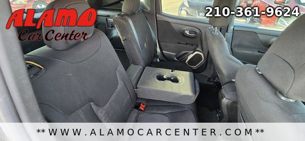 Used 2017 Jeep Renegade Latitude w/ Advanced Technology Group image 25