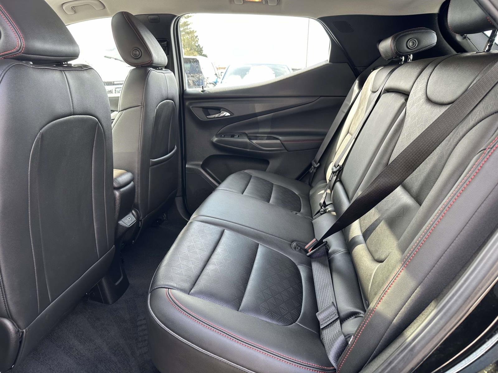 Used 2023 Chevrolet Bolt EUV Premier w/ Sun & Sound Package image 23