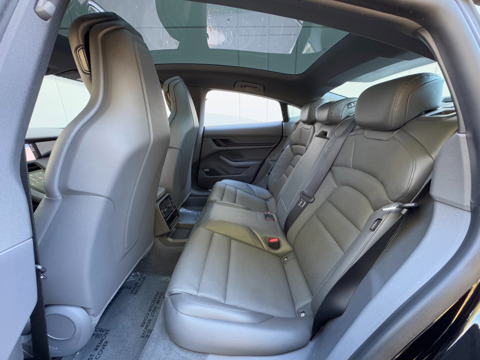 Used 2020 Porsche Taycan 4S image 42