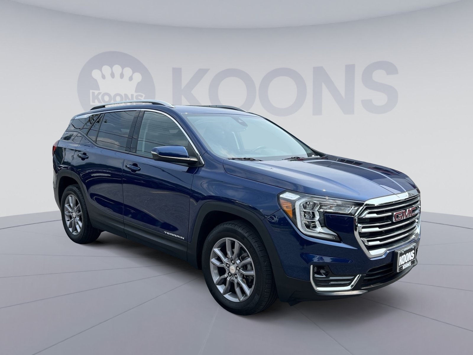 Used 2023 GMC Terrain SLT AWD/4WD image 10