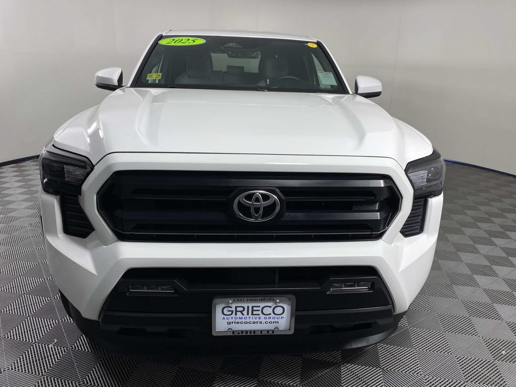 Used 2025 Toyota Tacoma SR5 AWD/4WD image 3
