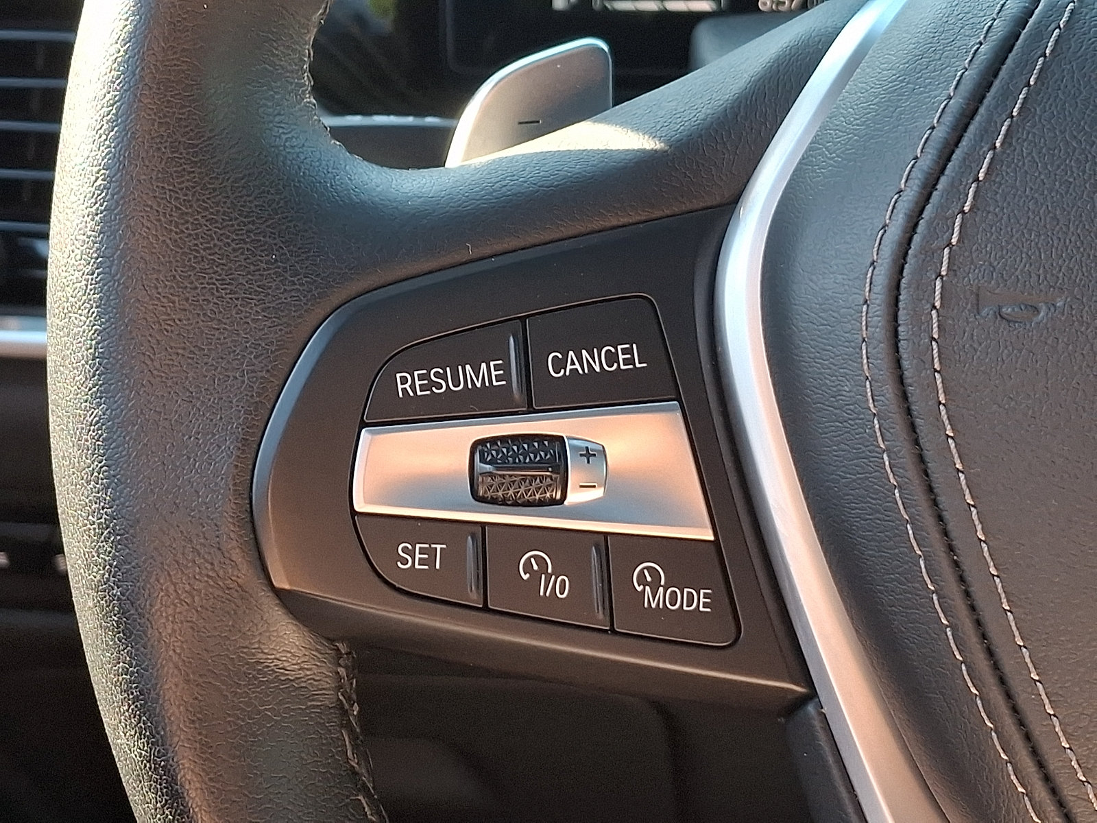 Used 2025 BMW X5 sDrive40i w/ Premium Package RWD image 23