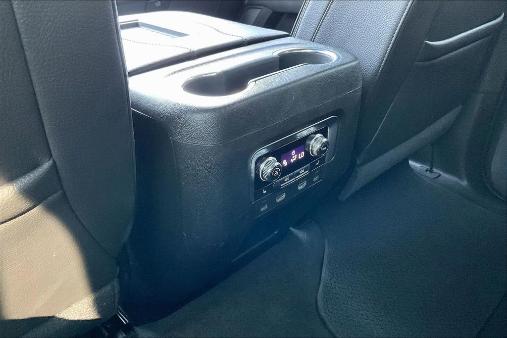 Used 2021 GMC Yukon Denali w/ Denali Premium Package image 25