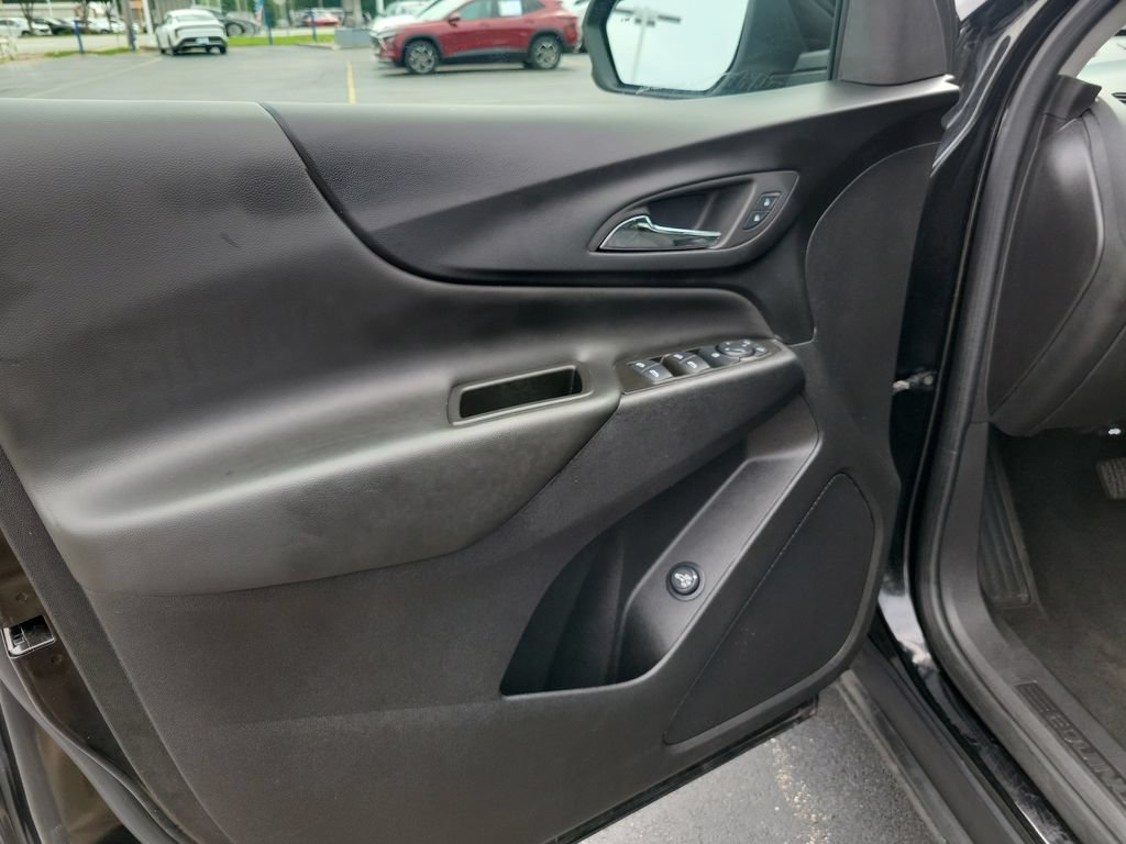 Used 2024 Chevrolet Equinox LT AWD/4WD image 24