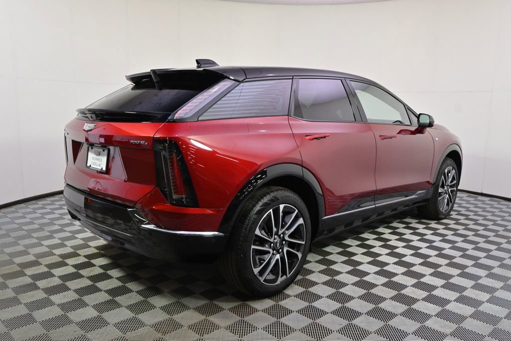 New 2026 Cadillac Optiq Sport 1 w/ LPO, Floor Liner Package AWD/4WD image 7