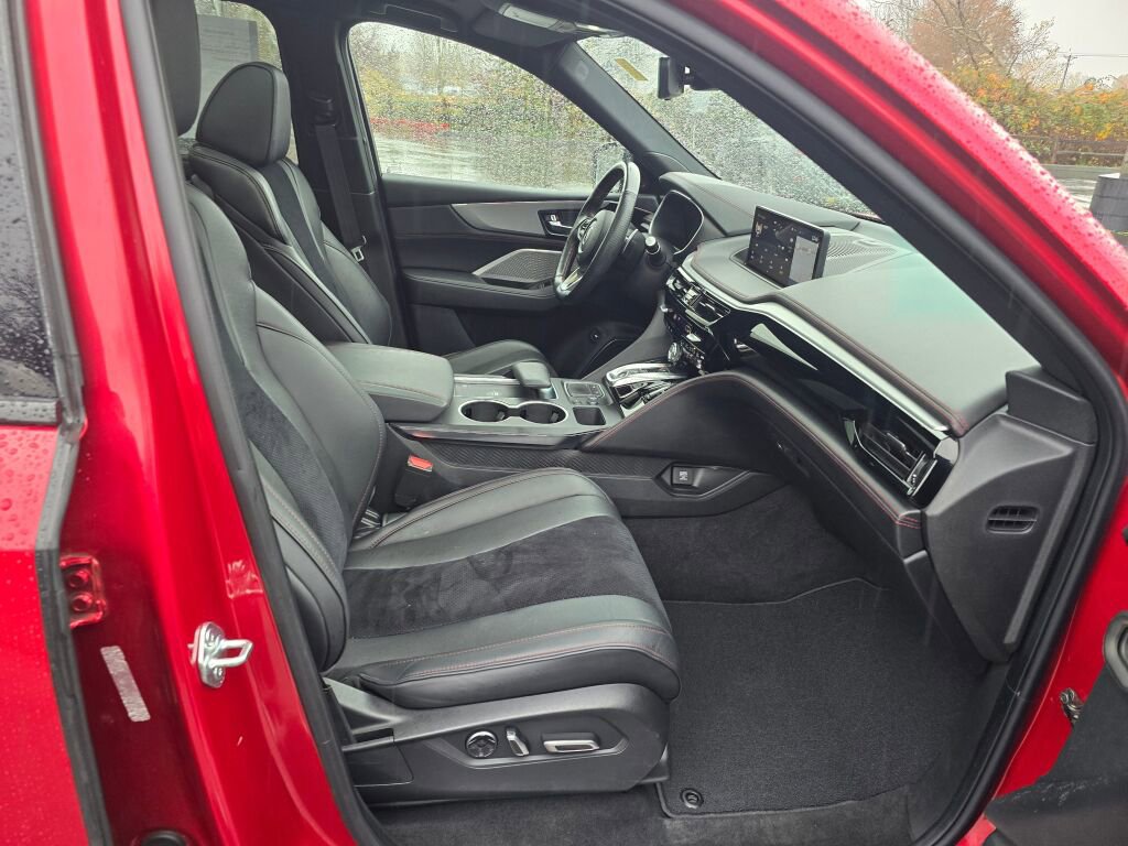 Used 2022 Acura MDX A-Spec image 11