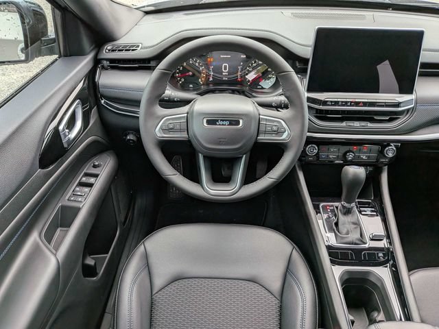 New 2026 Jeep Compass Latitude AWD/4WD image 15
