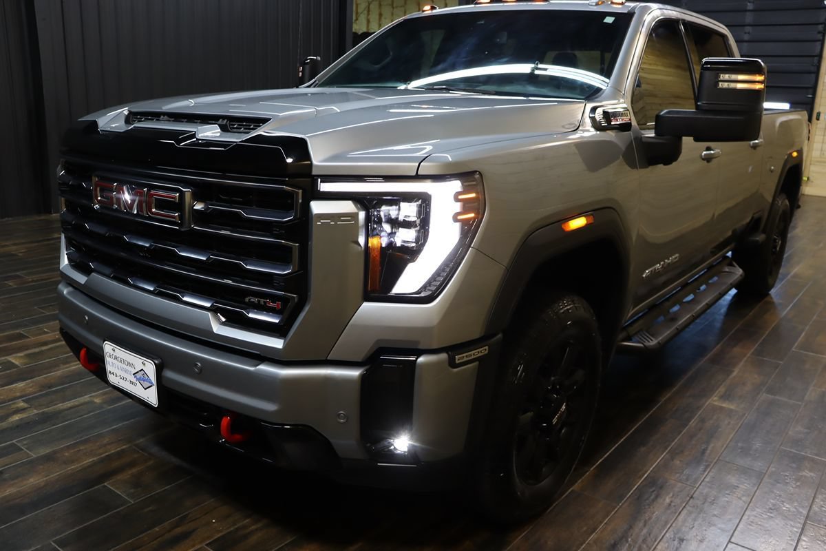 Used 2025 GMC Sierra 2500 AT4 w/ AT4 Preferred Package AWD/4WD image 6