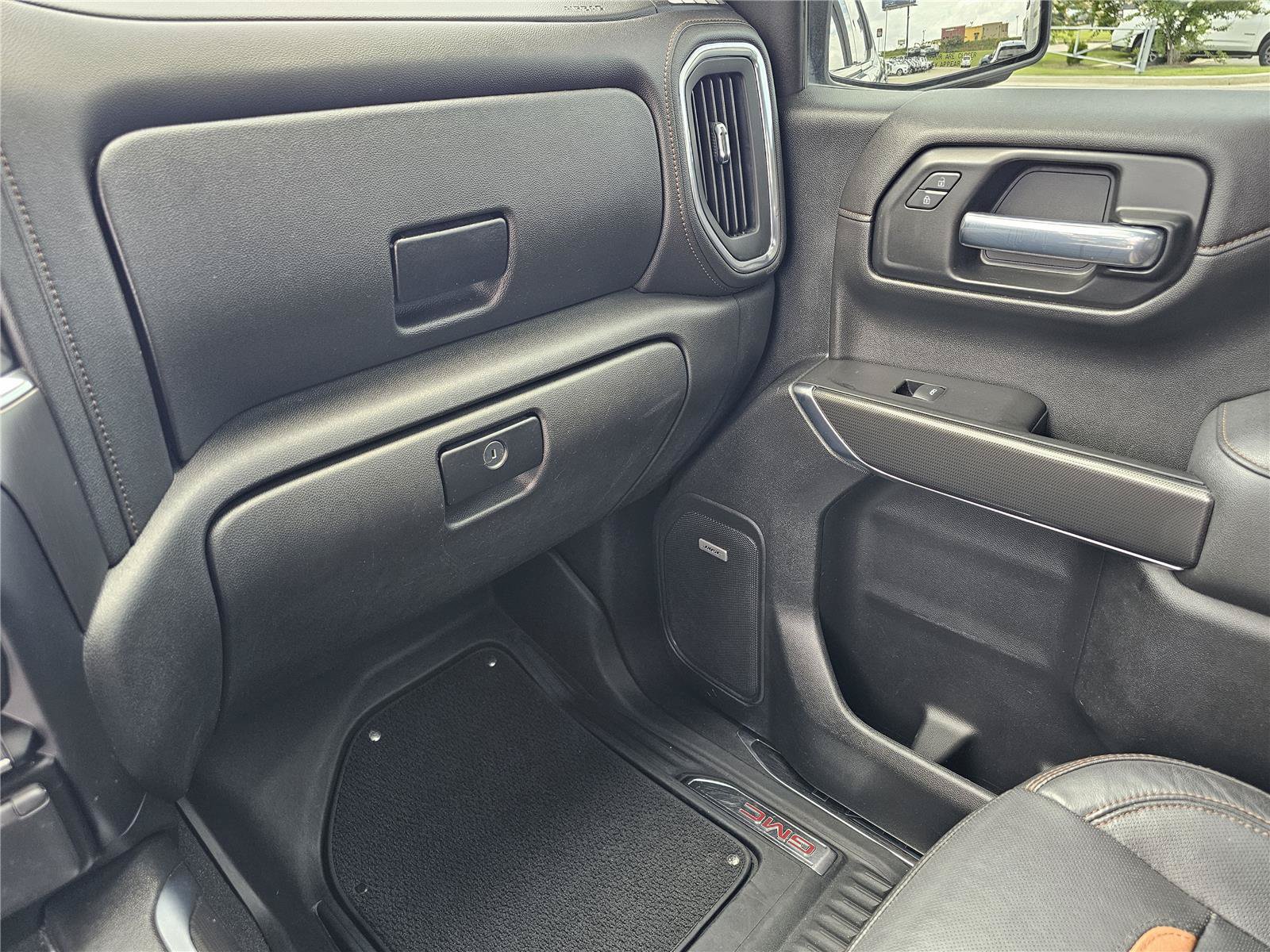 Used 2021 GMC Sierra 1500 AT4 w/ AT4 Value Package AWD/4WD image 29