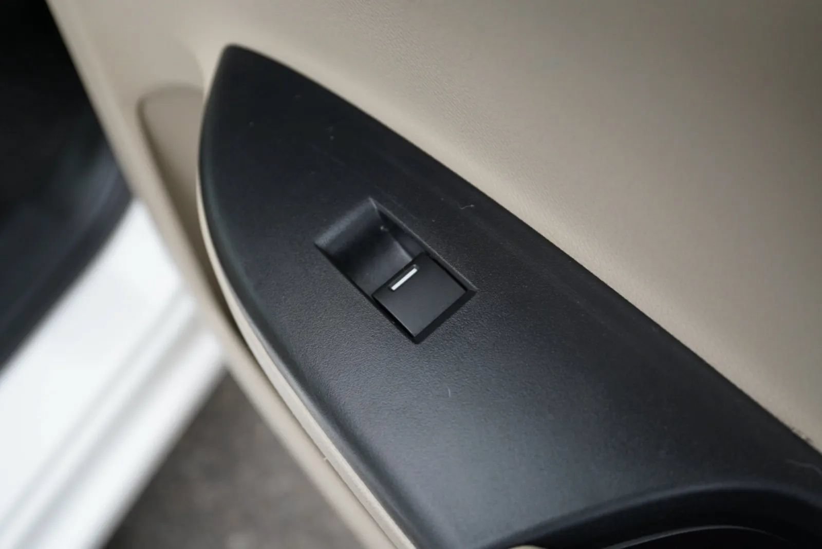 Used 2017 Honda Accord EX-L image 33