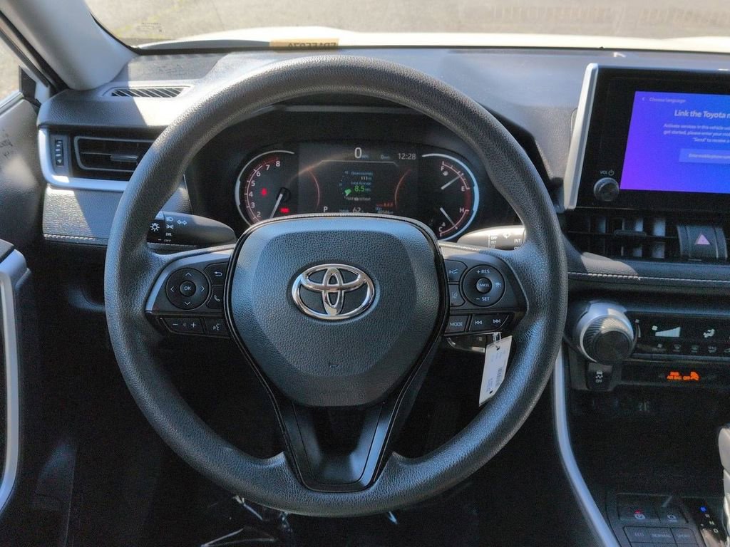 Used 2023 Toyota RAV4 LE AWD/4WD image 13