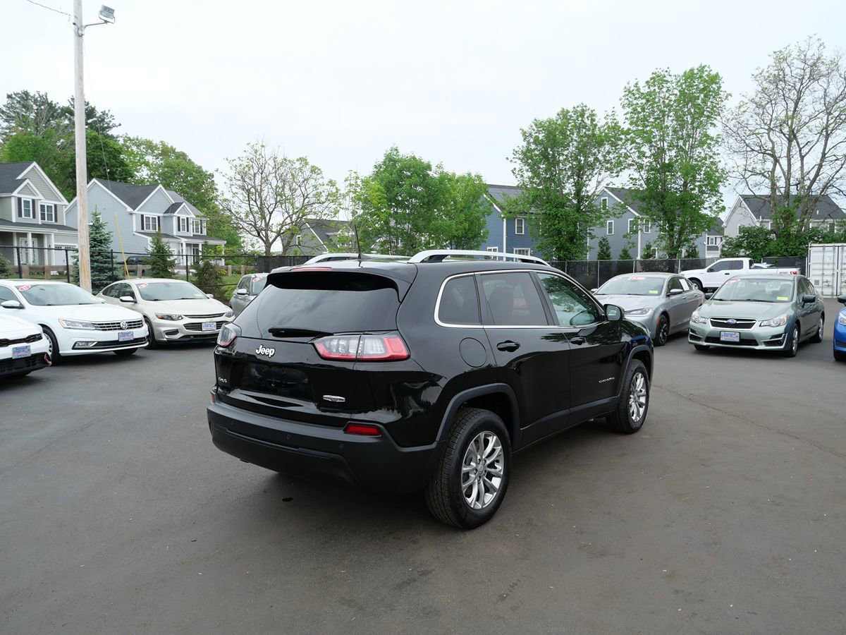 Used 2021 Jeep Cherokee Latitude Plus w/ Sun & Sound Group AWD/4WD image 6