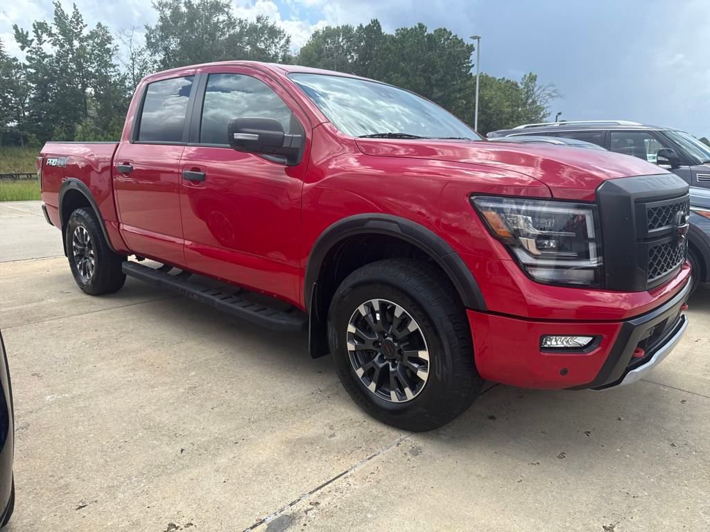 Used 2023 Nissan Titan PRO-4X w/ Pro-4x Convenience Package image 5