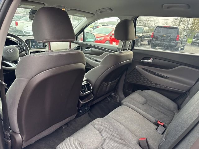 Used 2019 Hyundai Santa Fe SE image 11