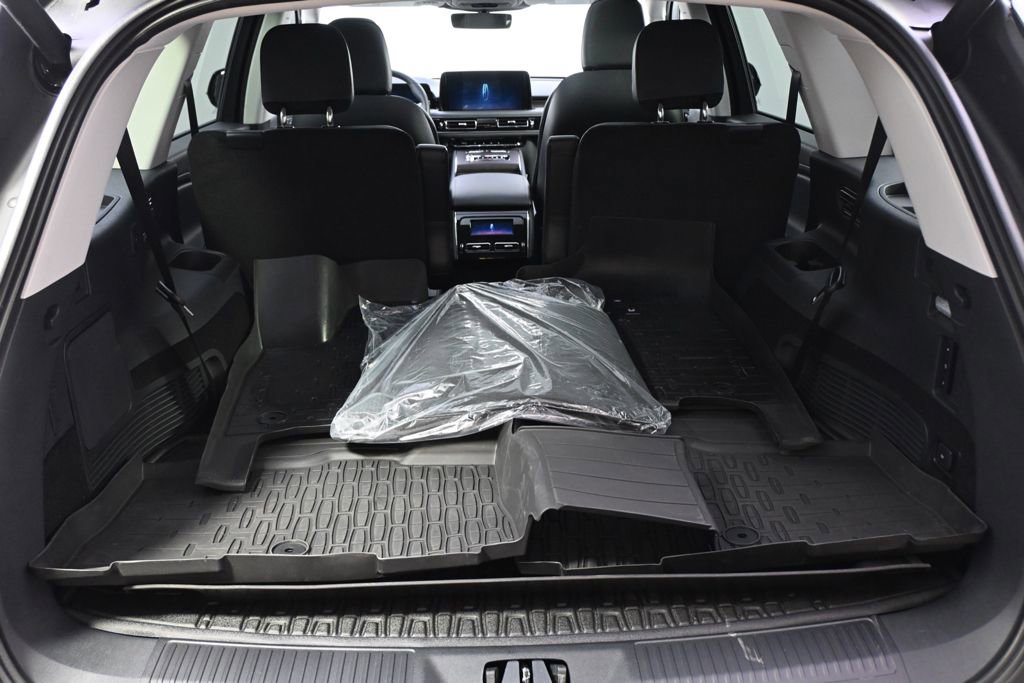 New 2026 Lincoln Aviator Reserve w/ Jet Appearance Package image 19