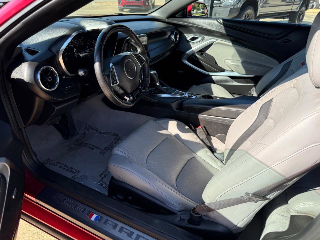 Used 2017 Chevrolet Camaro SS image 10