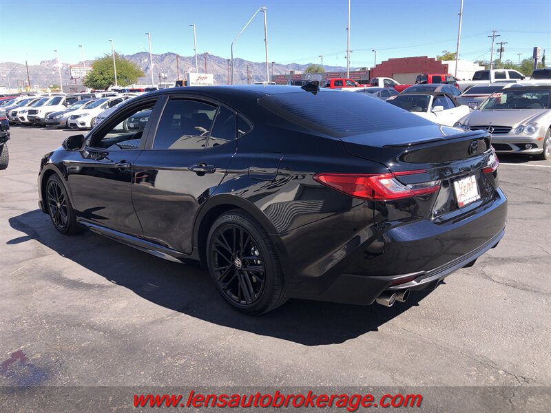 Used 2025 Toyota Camry SE w/ Convenience Package FWD image 6