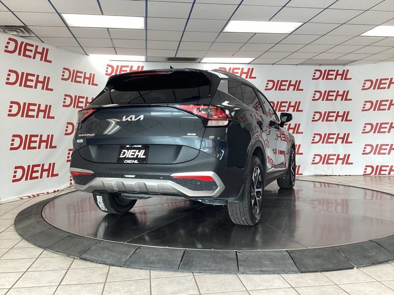 Used 2023 Kia Sportage EX AWD/4WD image 7