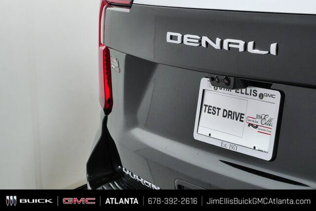 New 2026 GMC Yukon XL Denali w/ Denali Reserve Package AWD/4WD image 36