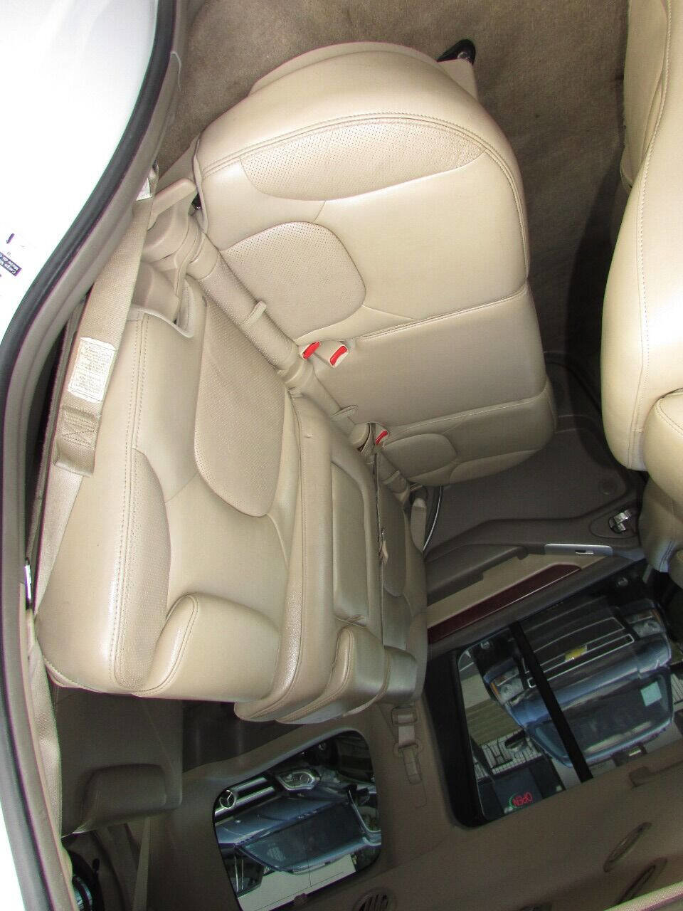 Used 2010 Nissan Pathfinder LE image 64