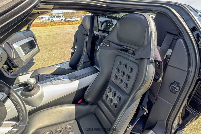 Used 2005 Ford GT RWD image 38
