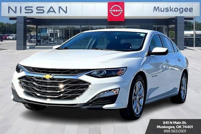 Used 2024 Chevrolet Malibu LT image 3