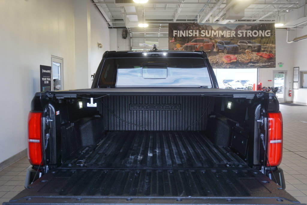 Used 2024 Toyota Tacoma TRD Pro AWD/4WD image 18