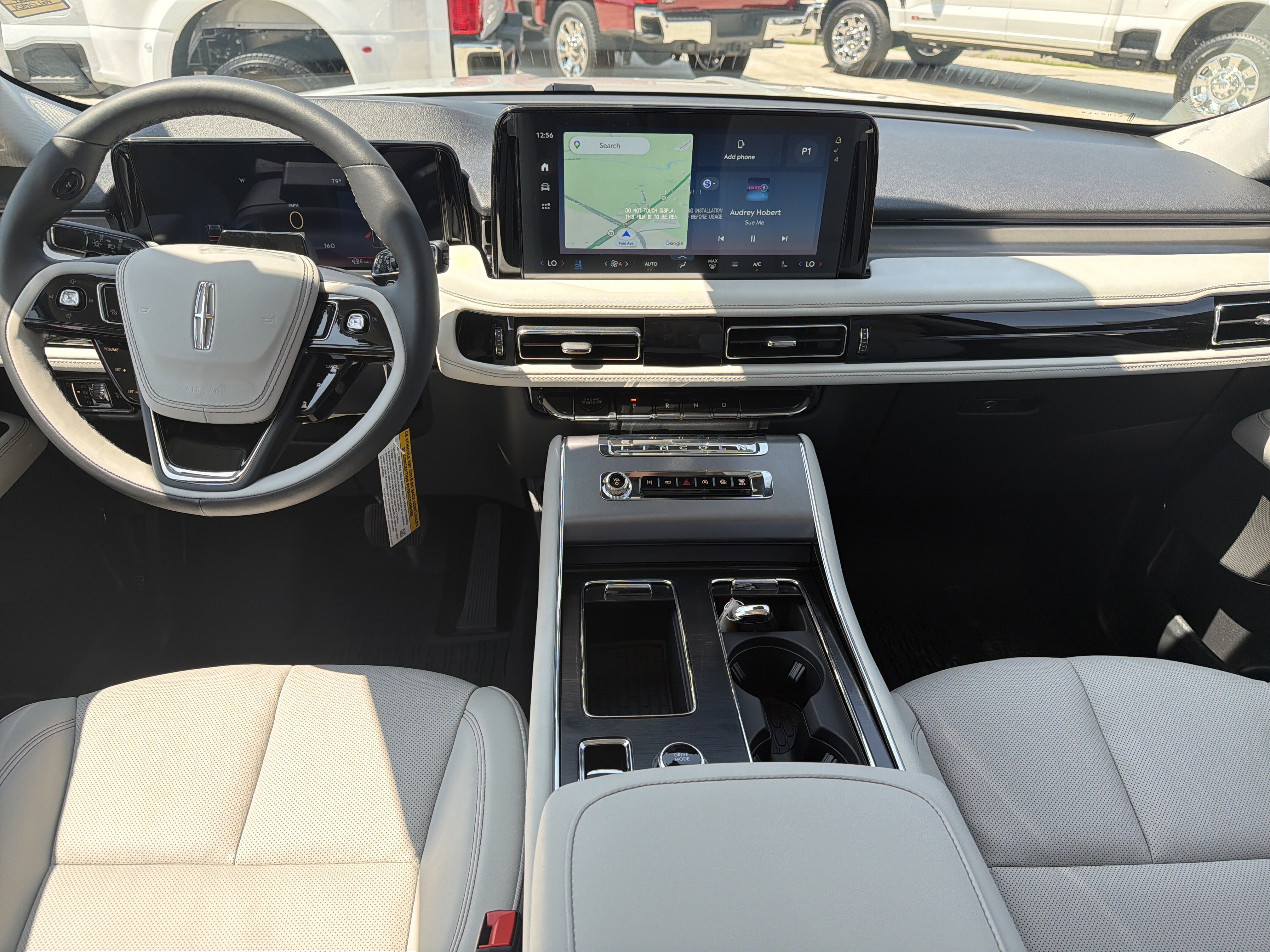 New 2027 Lincoln Aviator AWD image 14