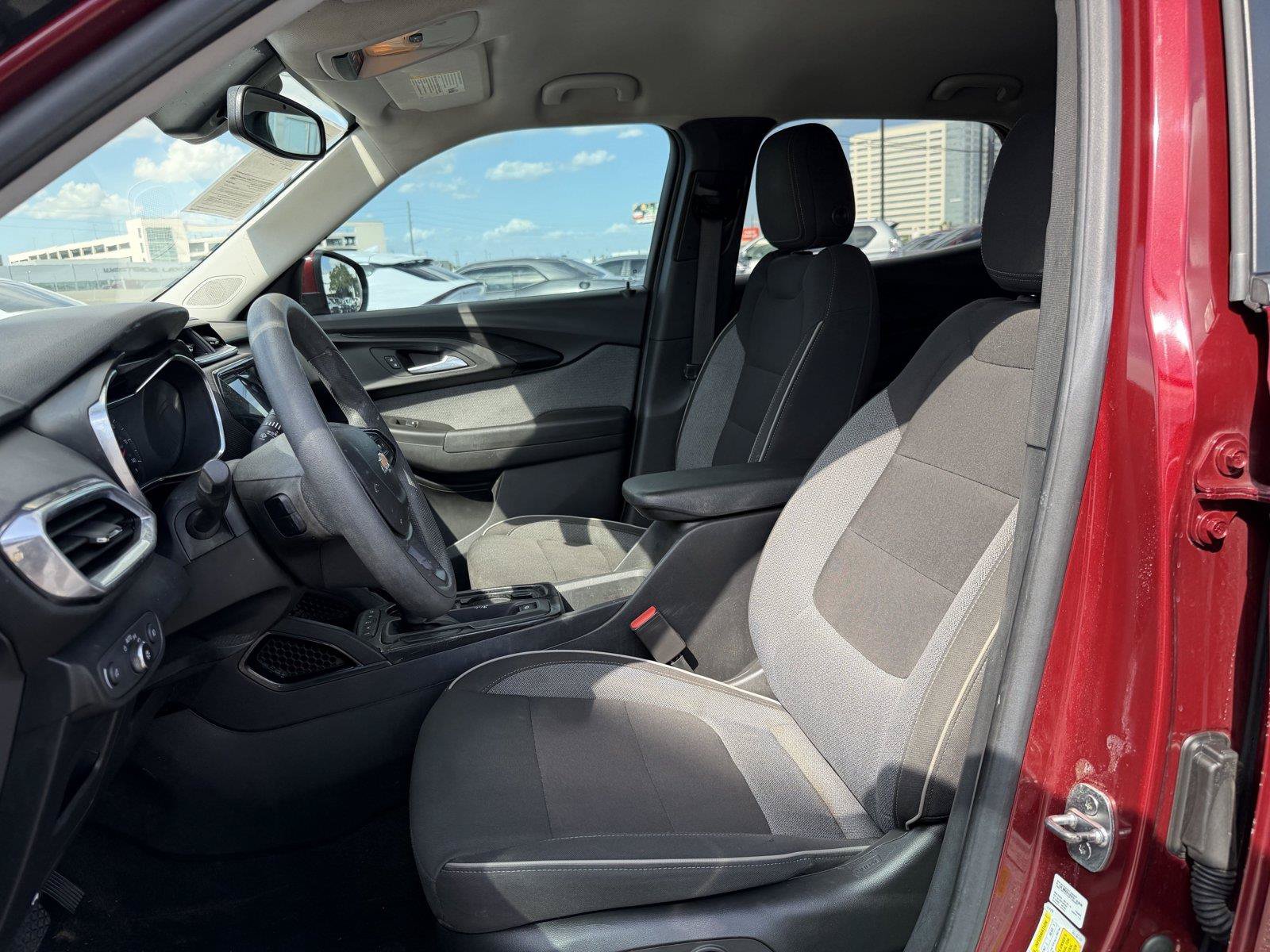 Used 2023 Chevrolet TrailBlazer LT w/ Convenience Package FWD image 15