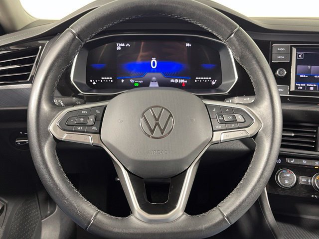 Used 2024 Volkswagen Jetta SE FWD image 12