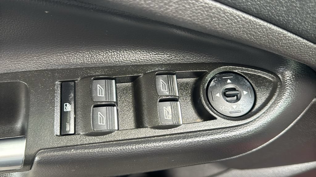 Used 2016 Ford C-MAX Energi SEL w/ Equipment Group 302A FWD image 20