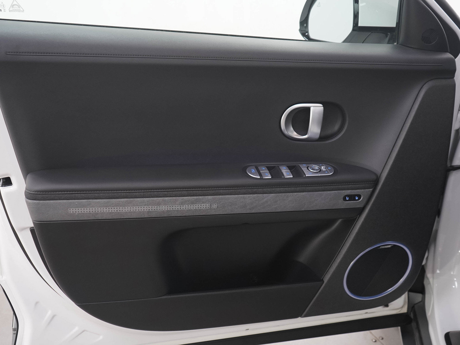 Used 2023 Hyundai Ioniq 5 Limited AWD/4WD image 19