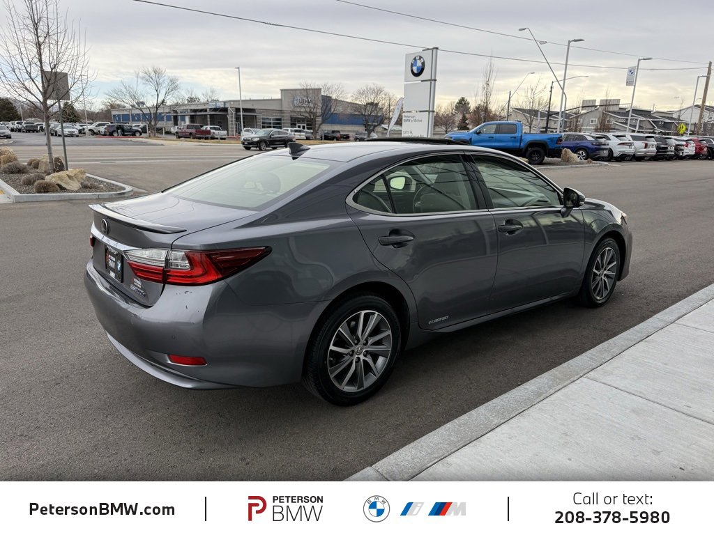 Used 2016 Lexus ES 300h image 10