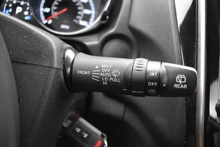 Used 2025 Mitsubishi Outlander Sport LE AWD/4WD image 26