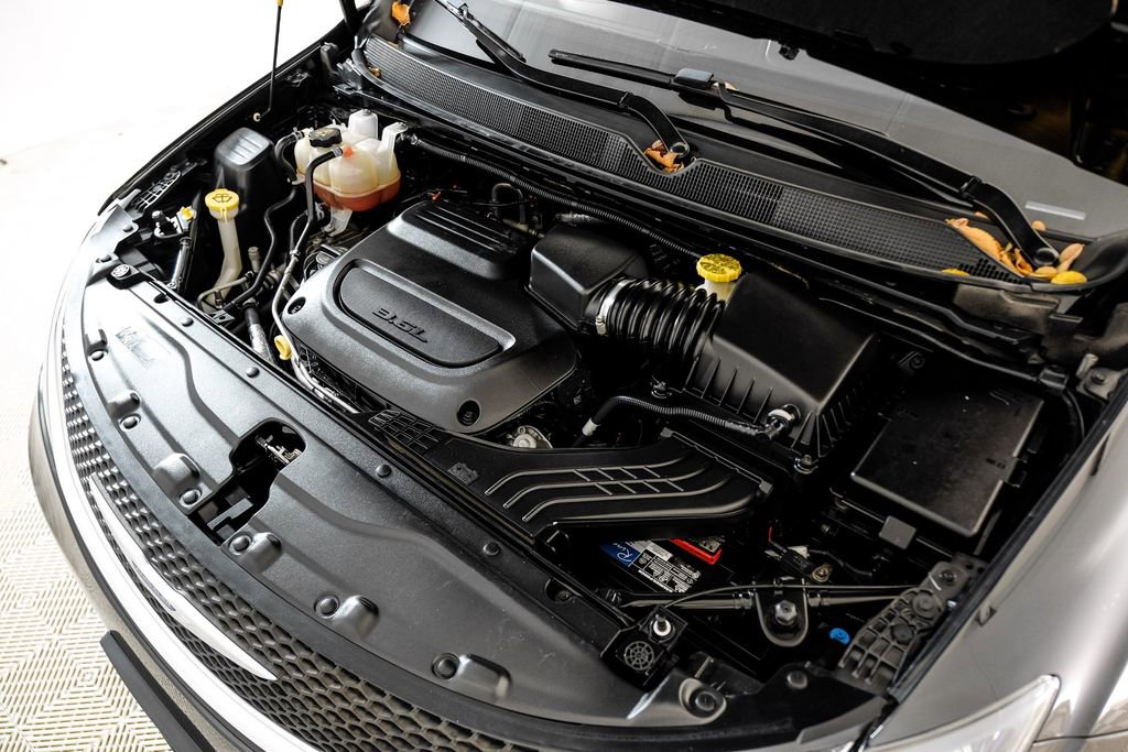 Used 2020 Chrysler Voyager Lxi image 48