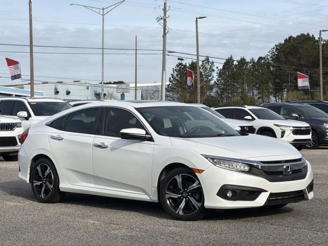 Used 2018 Honda Civic Touring image 2