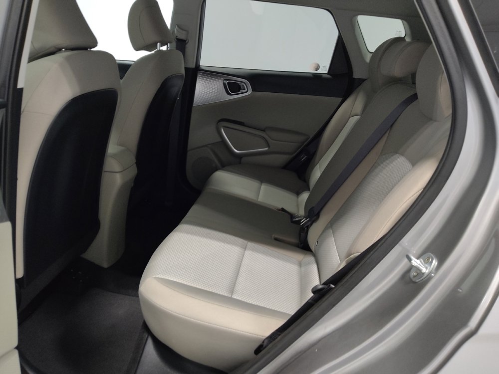 Used 2022 Kia Soul LX image 18