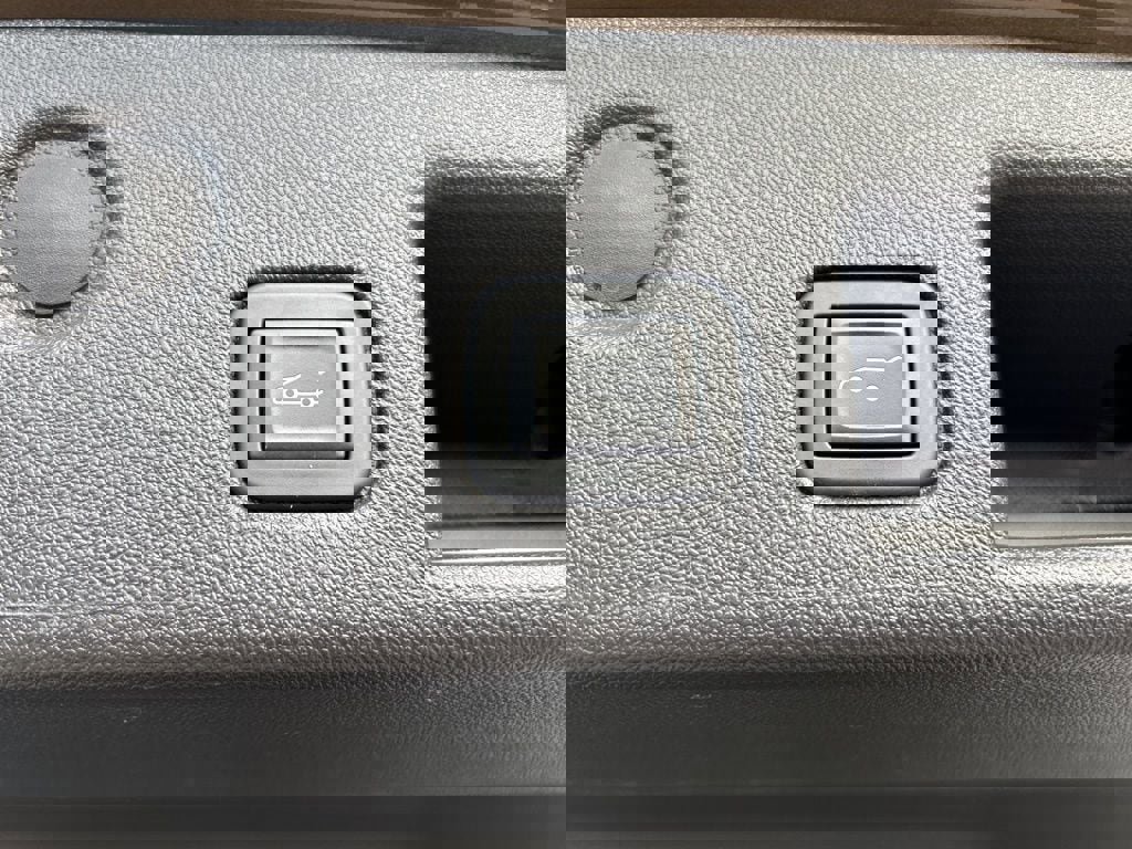 Used 2024 Chevrolet Equinox LT image 8