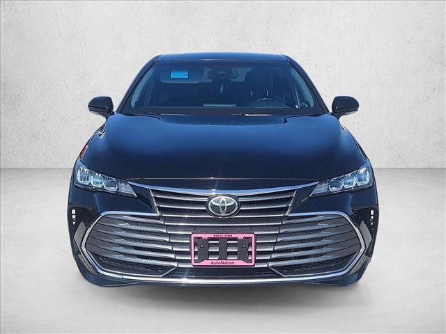 Used 2019 Toyota Avalon XLE w/ Carpet Mat Package FWD image 2
