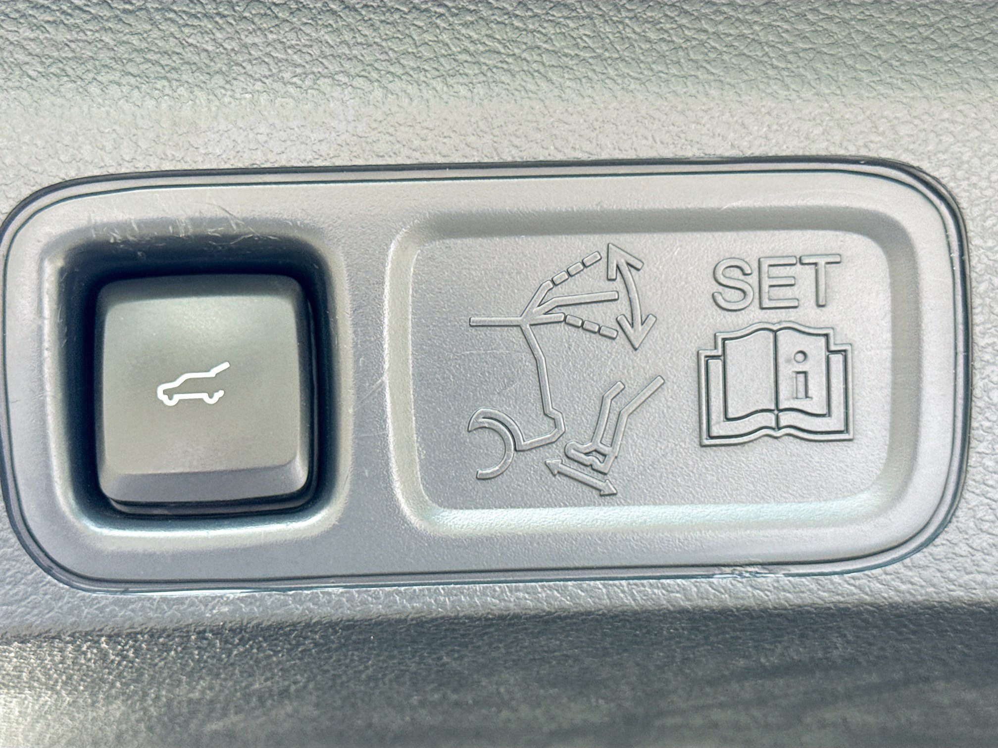 Used 2022 Lincoln Navigator Reserve AWD/4WD image 13