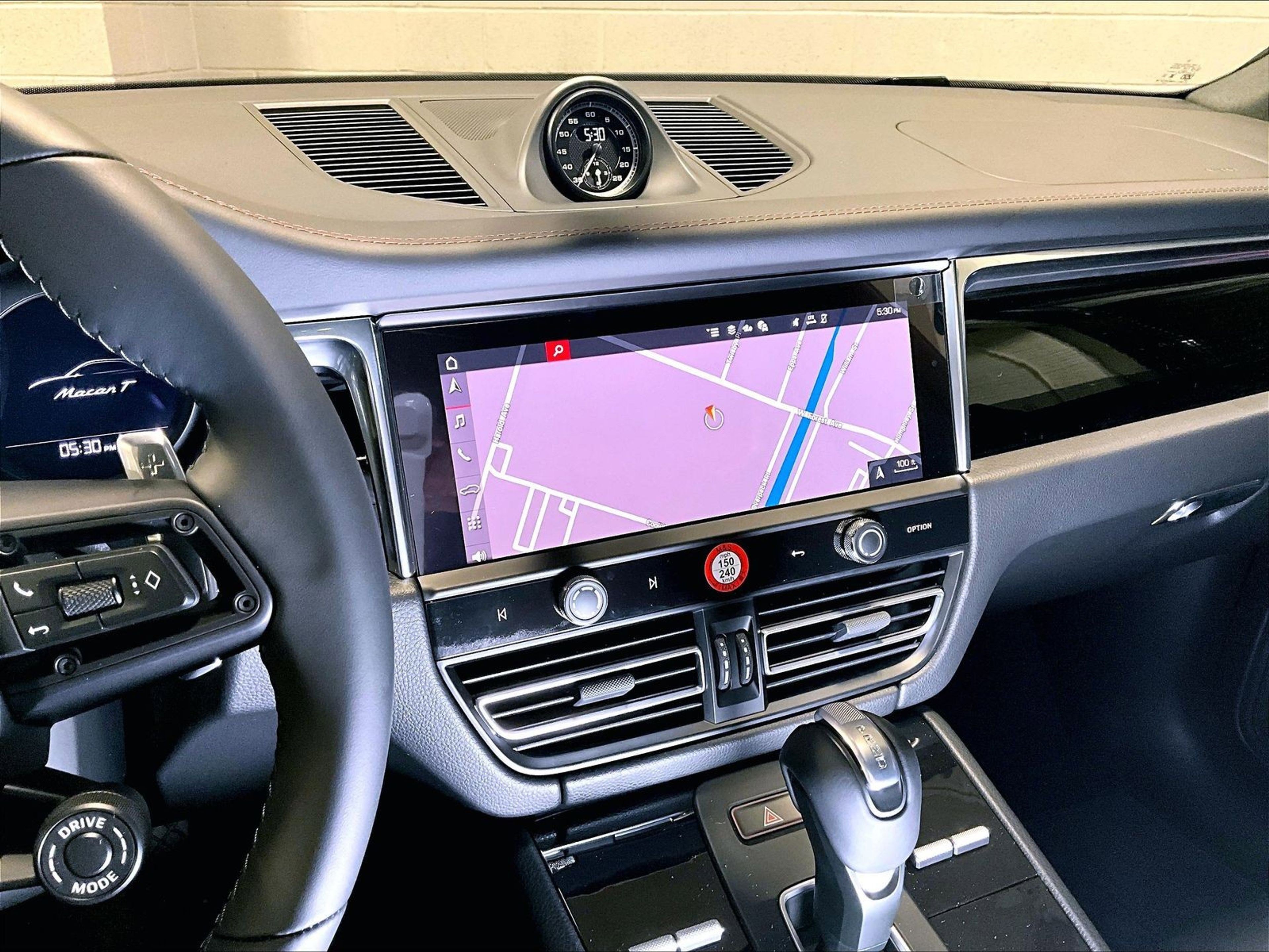 New 2026 Porsche Macan Turbo image 9