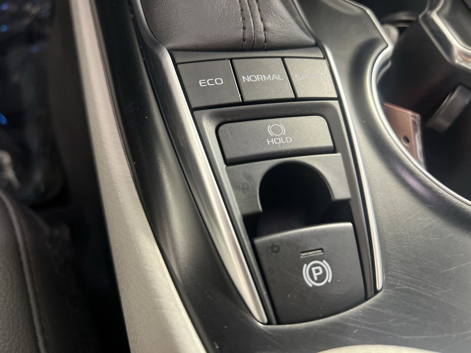 Used 2018 Toyota Camry XLE w/ Audio Package FWD image 34