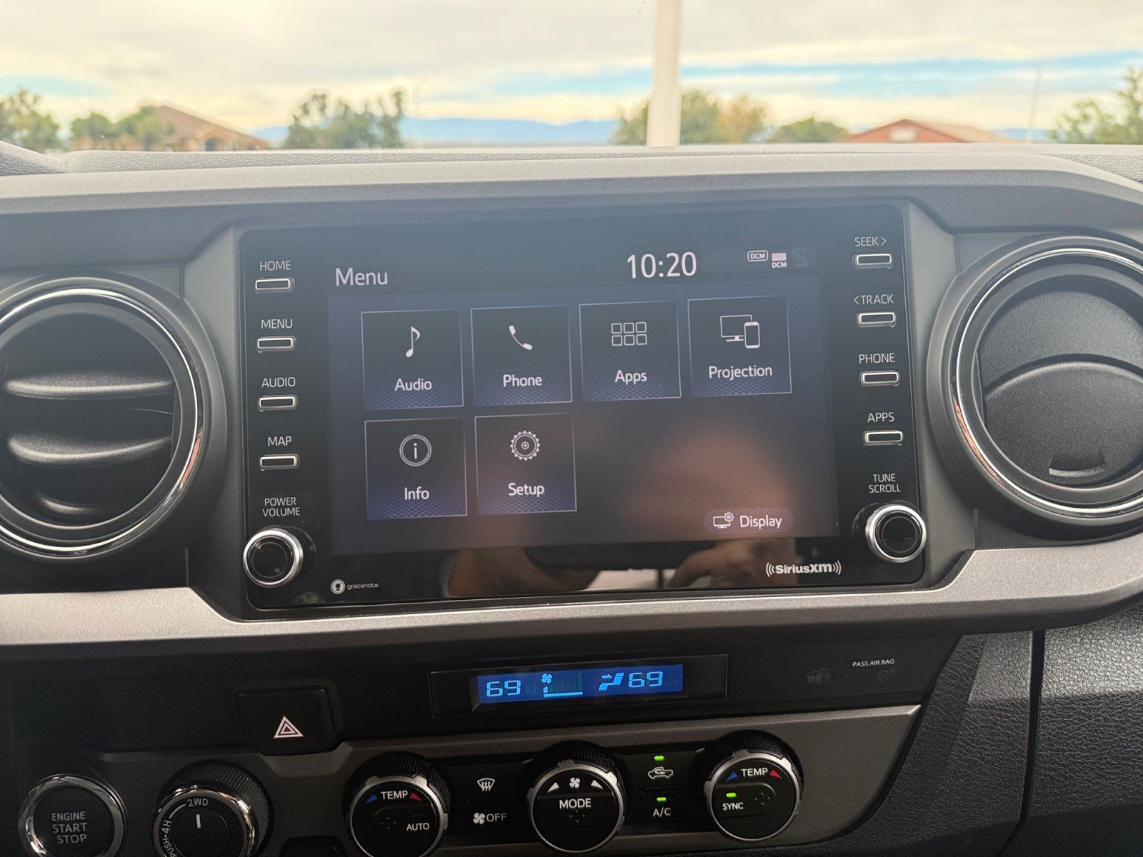 Used 2021 Toyota Tacoma TRD Sport w/ Technology Package AWD/4WD image 23