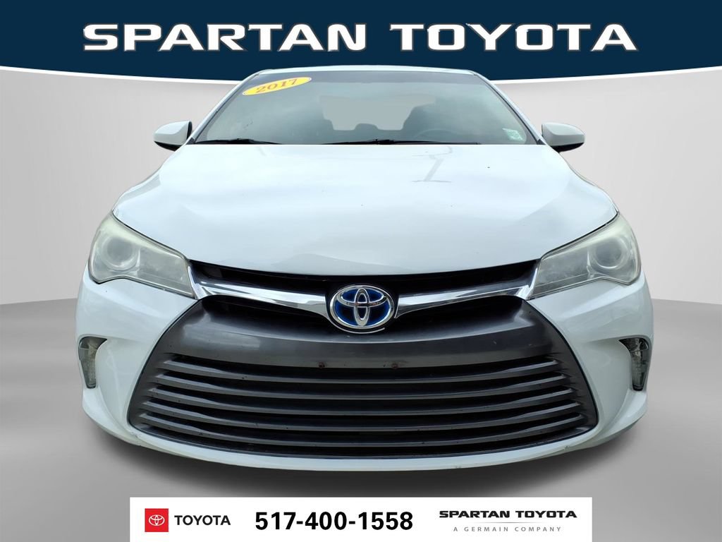 Used 2017 Toyota Camry LE FWD image 2